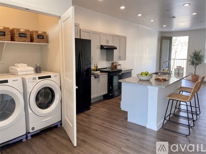 1500 W Thunderbird Rd, Unit 111 Rental photo 5